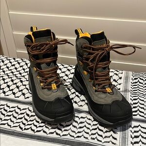 L.L. Bean Black and Gray Rain & Snow Boots with Secure Fit